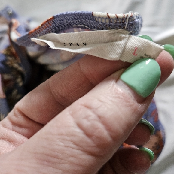 LUSH Women's Floral One Piece Bodysuit Size L - Picture 9 of 9